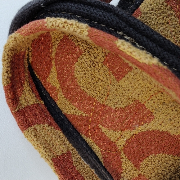 Slippers - Picture 3 of 3